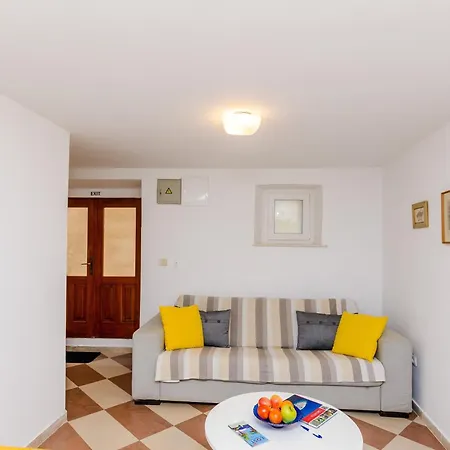 Simovi - One Bedroom
