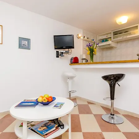 Simovi - One Bedroom Apartment